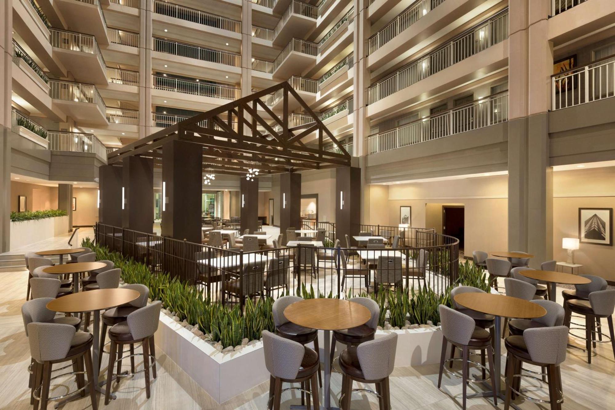 Embassy Suites By Hilton Chicago Lombard Exterior foto